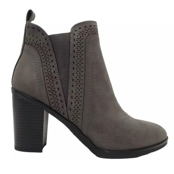 MIA NEW Women's Sutton Heeled Ankle Booties in GRAY Slip-on Faux Suede Size 9 - Picture 1 of 6